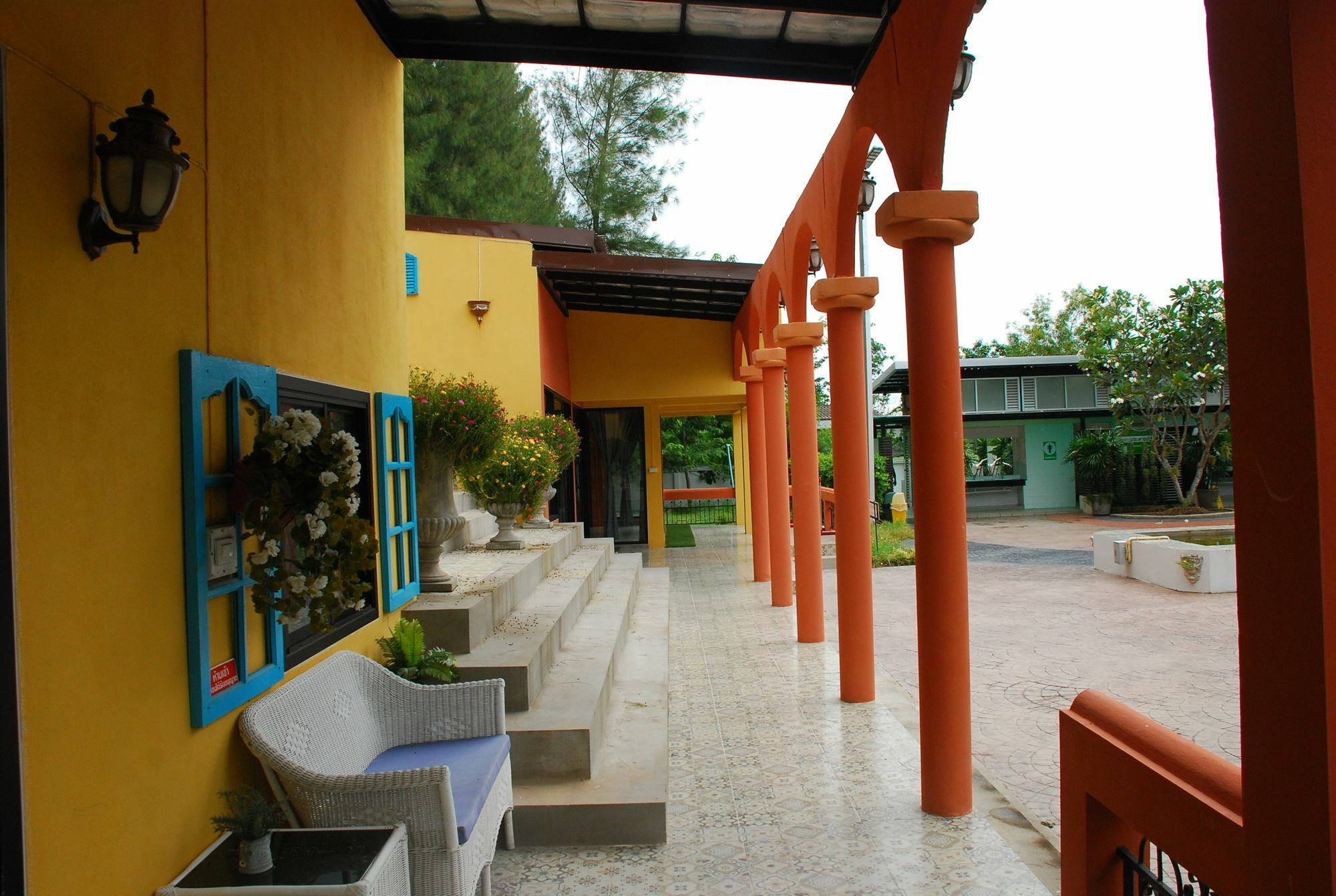 Phutara Accomodation Petchaburi Esterno foto