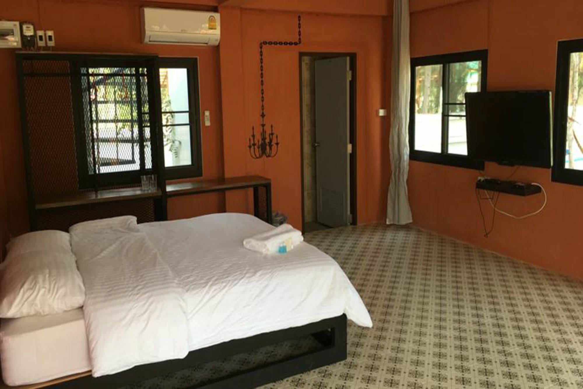 Phutara Accomodation Petchaburi Esterno foto